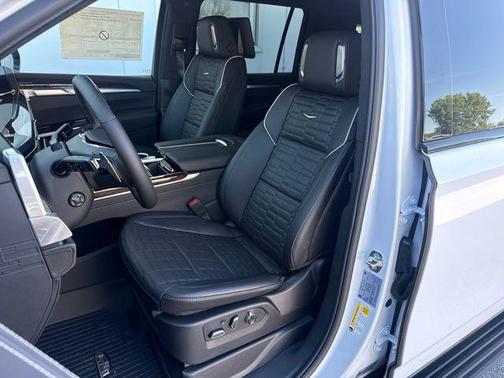Vibrant White Tricoat 2026 Cadillac Escalade ESV Sport Platinum