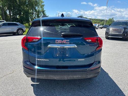 Blue Emerald Metallic 2020 GMC Terrain SLE