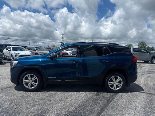Blue Emerald Metallic 2020 GMC Terrain SLE