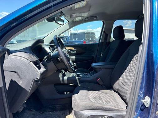 Blue Emerald Metallic 2020 GMC Terrain SLE