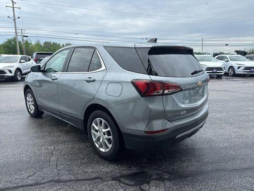 Sterling Gray Metallic 2024 Chevrolet Equinox 1LT