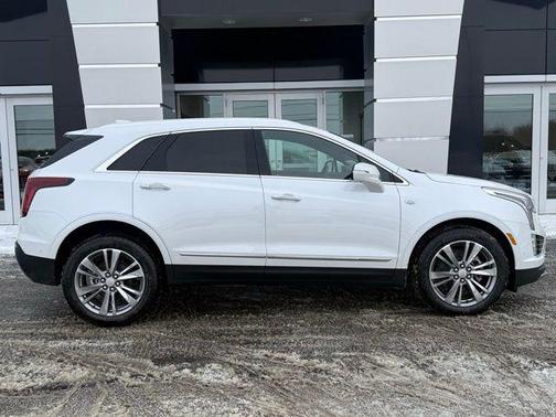 2026 Cadillac XT5 Premium Luxury