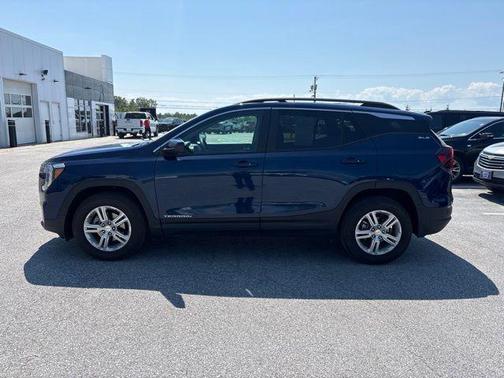 Marine Metallic 2022 GMC Terrain SLE