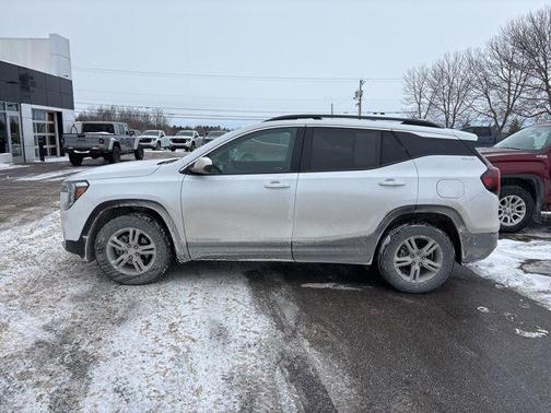 2023 GMC Terrain SLE
