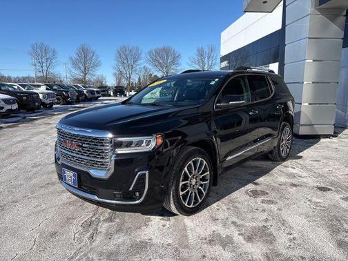 2022 GMC Acadia Denali