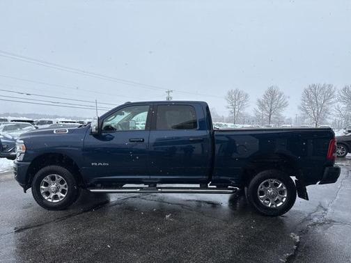 2024 RAM 2500 Laramie Crew Cab 4x4 6'4' Box