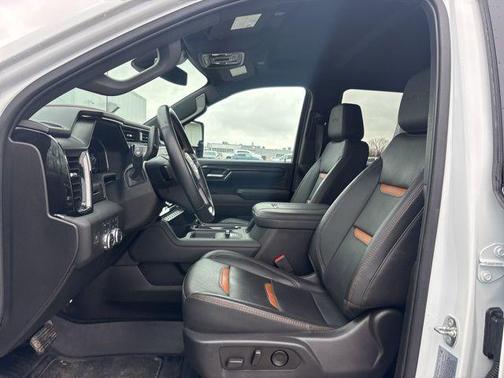 2024 GMC Sierra 2500 AT4