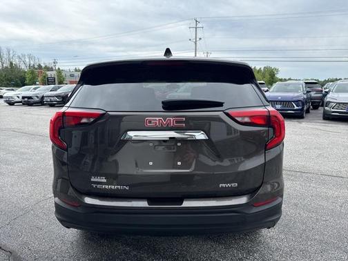 2020 GMC Terrain SLE