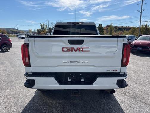 2023 GMC Sierra 2500 AT4