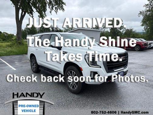 Summit White 2024 GMC Yukon 4WD AT4