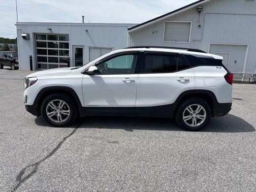Summit White 2020 GMC Terrain SLE