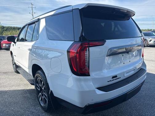 2023 GMC Yukon 4WD AT4