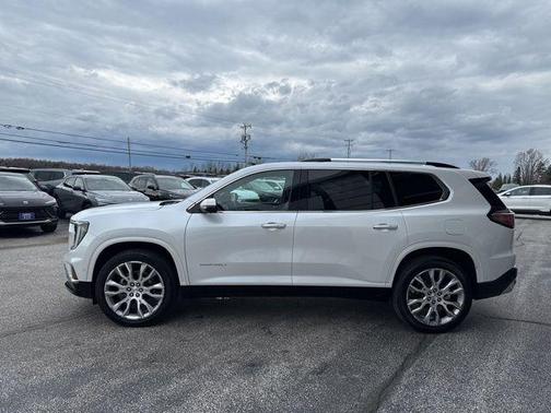 2025 GMC Acadia Denali