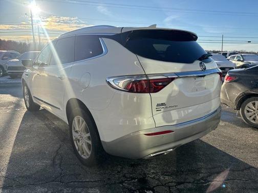 2023 Buick Enclave Premium AWD