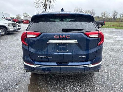 Marine Metallic 2022 GMC Terrain Denali