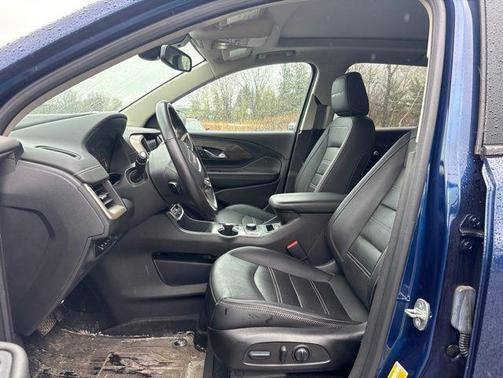 Marine Metallic 2022 GMC Terrain Denali