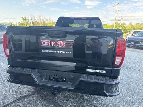 Onyx Black 2026 GMC Sierra 1500 Elevation