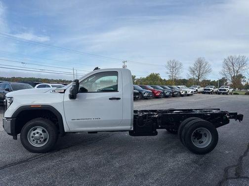 2026 GMC Sierra 3500 Base