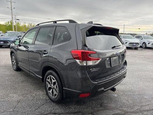 Magnetite Gray Metallic 2021 Subaru Forester Premium