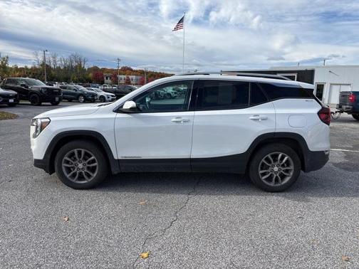 2022 GMC Terrain SLT