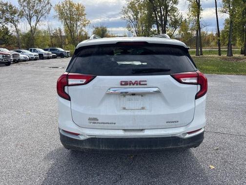2022 GMC Terrain SLT