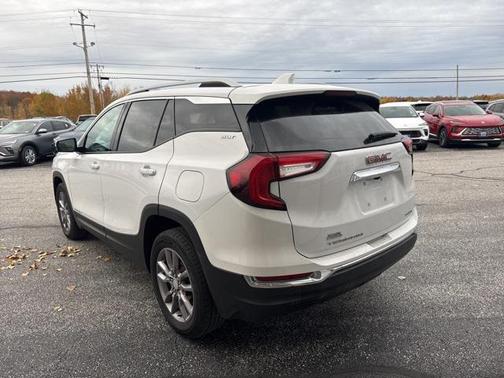 2022 GMC Terrain SLT