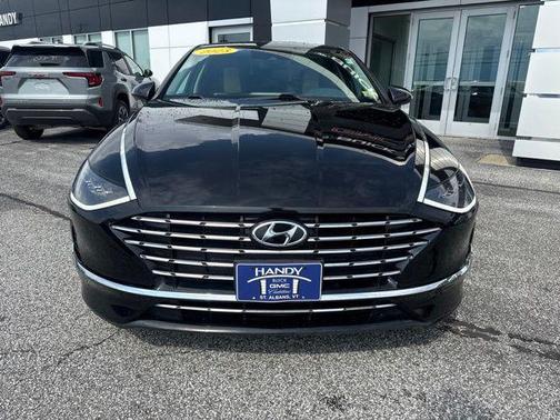 Onyx Black 2023 Hyundai SONATA Hybrid SE