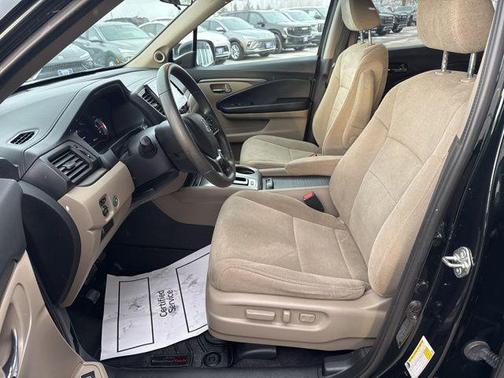 Black Forest Pearl 2019 Honda Pilot EX