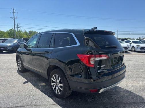 Black Forest Pearl 2019 Honda Pilot EX