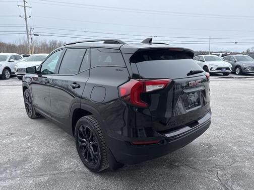 2022 GMC Terrain SLT