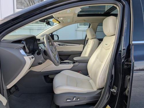 2021 Cadillac XT5 Premium Luxury