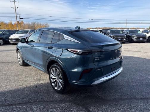 Ocean Blue Metallic 2024 Buick Envista Avenir
