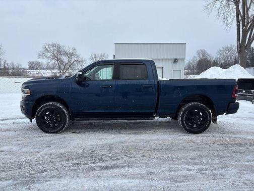 2024 RAM 2500 Laramie Crew Cab 4x4 6'4' Box