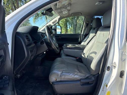 Super White 2020 Toyota Tundra SR