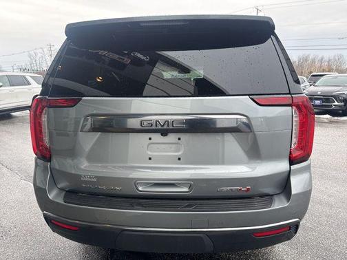 2024 GMC Yukon XL AT4