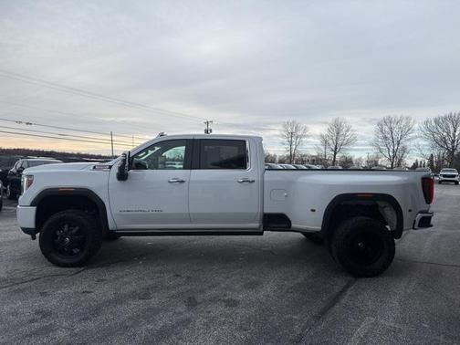 2023 GMC Sierra 3500 Denali
