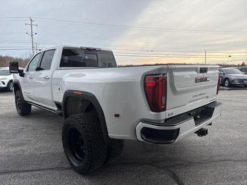 2023 GMC Sierra 3500 Denali