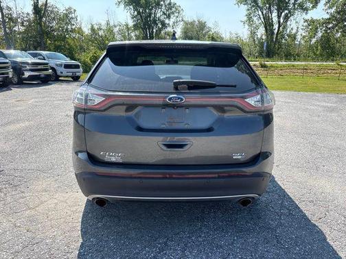 White Platinum Metallic Tri-Coat 2016 Ford Edge SEL