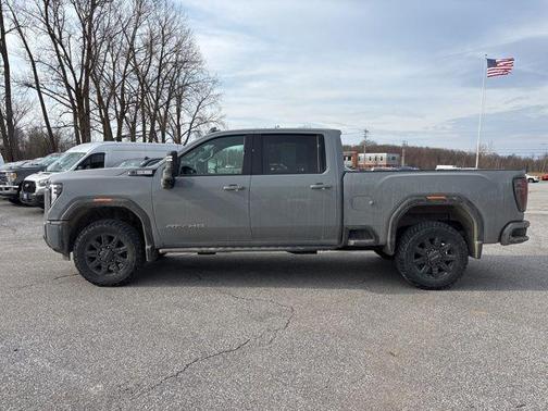 Thunderstorm Gray 2025 GMC Sierra 2500 AT4