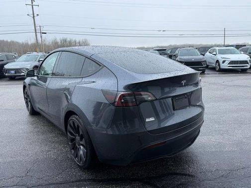 Gray 2022 Tesla Model Y Performance Dual Motor All-Wheel Drive