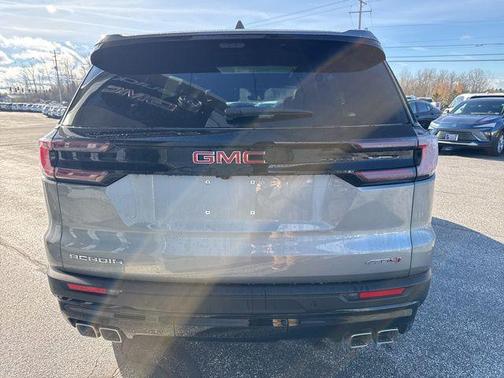 2026 GMC Acadia AT4 AWD
