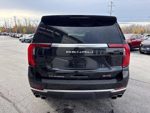 Onyx Black 2025 GMC Yukon Denali