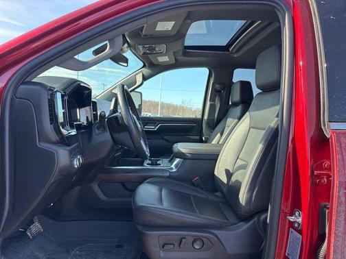 2025 GMC Sierra 3500 SLT