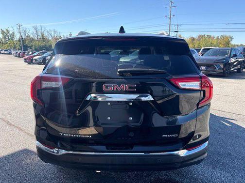 Ebony Twilight Metallic 2023 GMC Terrain SLT