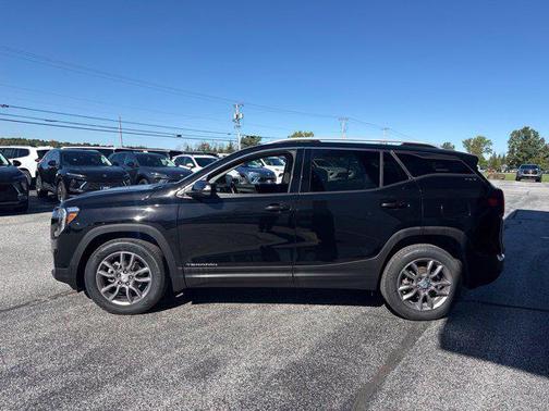 Ebony Twilight Metallic 2023 GMC Terrain SLT