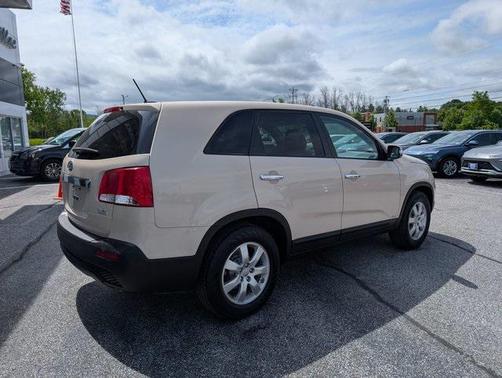 2012 Kia Sorento LX