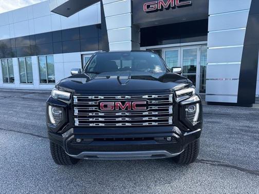 2025 GMC Canyon Denali