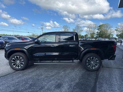 2025 GMC Canyon Denali