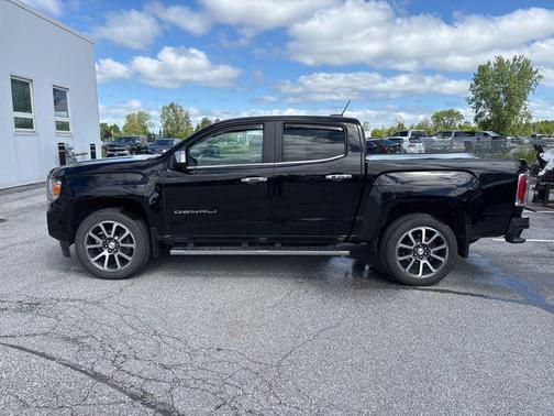 Onyx Black 2021 GMC Canyon Denali