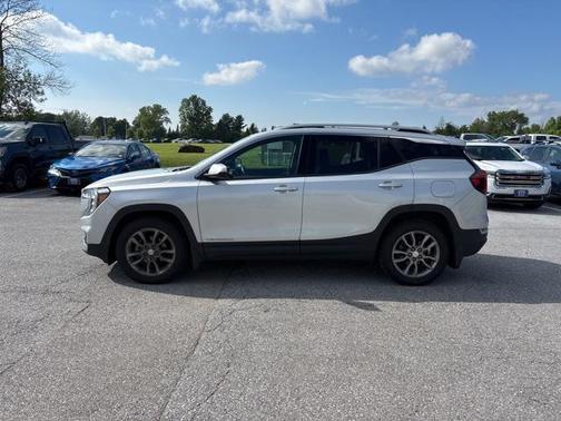 2022 GMC Terrain SLT